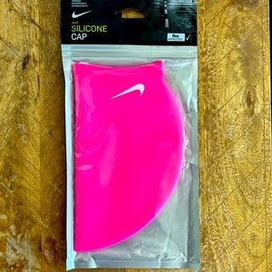 Silicone cap Nike Pink